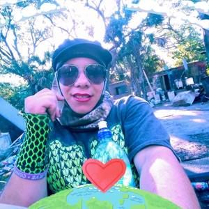 Meet your Posher, Veronica